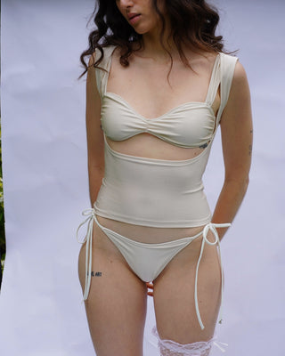 BAY CUT-OUT TOP - CHAMPAGNE